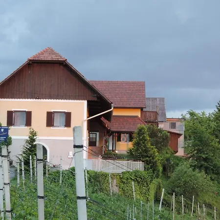 Weingut Gaestezimmer Gruber * Ehrenhausen