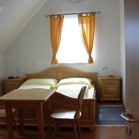 Privat bolig Weingut Gaestezimmer Gruber *