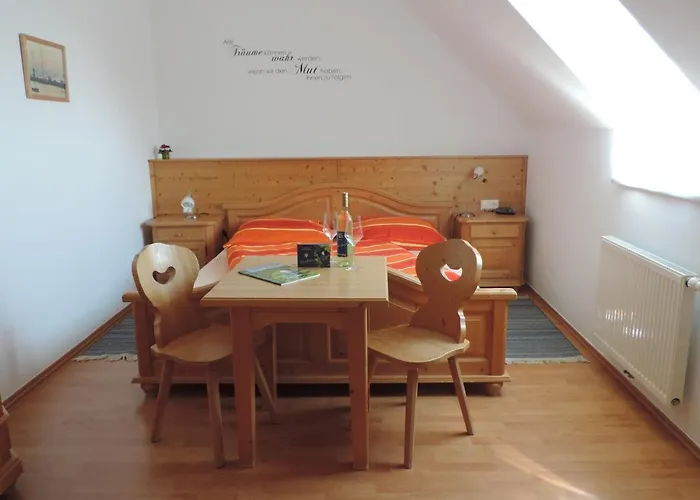 Weingut Gastezimmer Gruber * إيهرينهاوزين